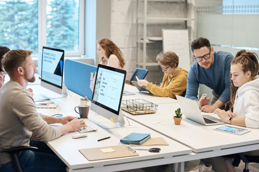 Giftige Menschen am Arbeitsplatz – wie geht man mit ihnen um