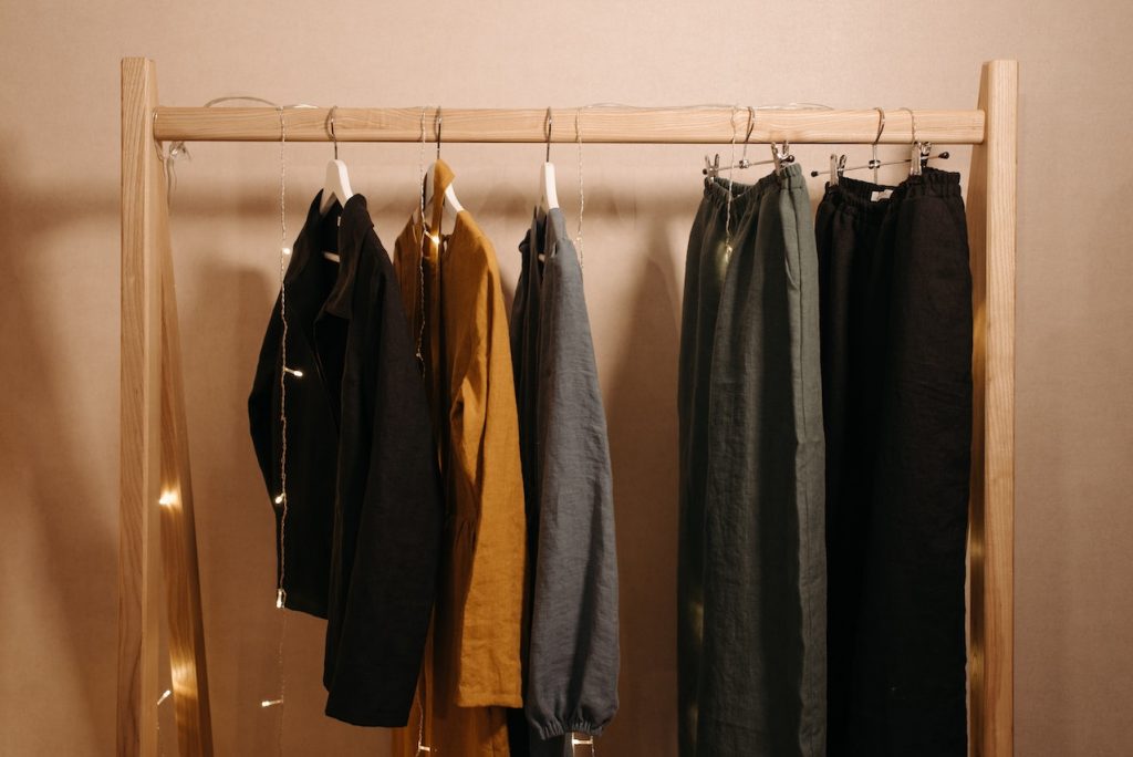 Container für Altkleider – die Zukunft des Moderecyclings